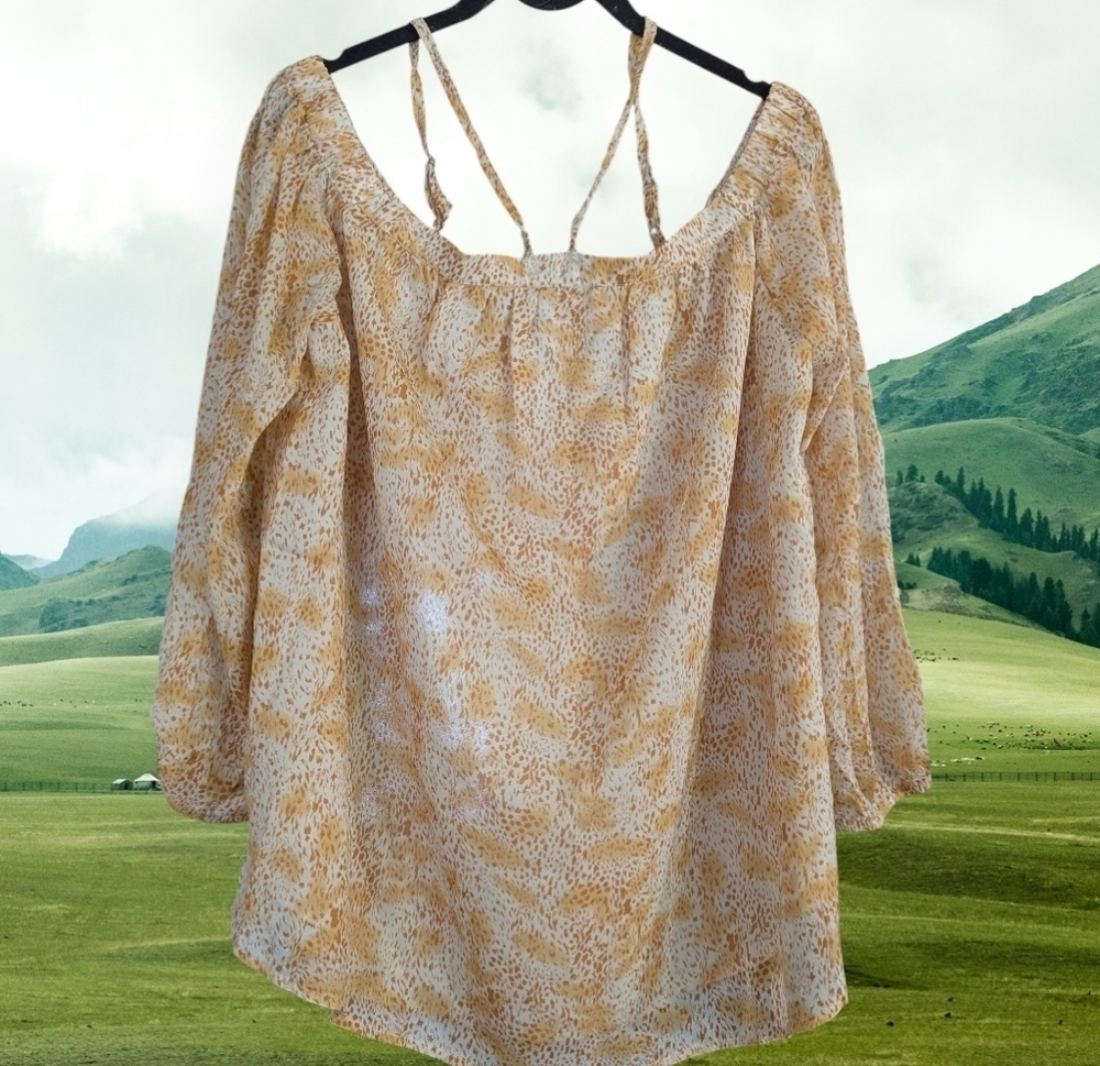 🤩 NWT DAVI & DANI Animal Print Off The Shoulder Strappy Blouse Size Medium - Picture 2 of 8